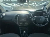 2016 Renault Captur thumbnail 12