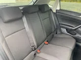 2018 Volkswagen Polo thumbnail 24