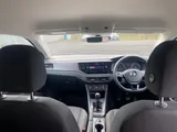 2018 Volkswagen Polo thumbnail 28