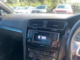 2017 Volkswagen Golf thumbnail 31
