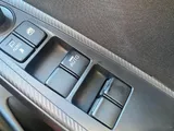 2018 Mazda Mazda2 thumbnail 24