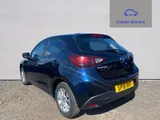 2018 Mazda Mazda2 thumbnail 2