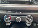 2019 KIA Rio thumbnail 17