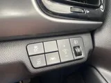 2019 KIA Rio thumbnail 22