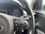 2019 KIA Rio thumbnail 28