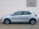 2019 KIA Rio thumbnail 8