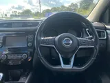 2017 Nissan Qashqai thumbnail 11