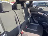 2017 Nissan Qashqai thumbnail 18