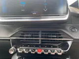 2021 Peugeot 208 thumbnail 22