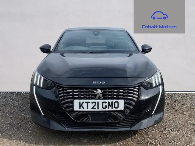 2021 Peugeot 208 — photo 2