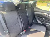 2017 Nissan Qashqai thumbnail 19