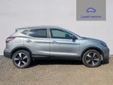 2017 Nissan Qashqai thumbnail 4