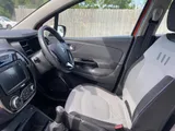 2014 Renault Captur thumbnail 26