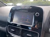 2017 Renault Clio thumbnail 16