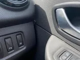 2017 Renault Clio thumbnail 21