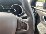 2017 Renault Clio thumbnail 24
