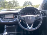 2018 Vauxhall Grandland X thumbnail 15
