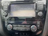 2015 Nissan Qashqai thumbnail 21