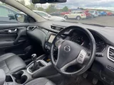2015 Nissan Qashqai thumbnail 30