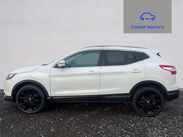 2015 Nissan Qashqai — photo 2