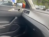 2019 Volkswagen Polo thumbnail 17