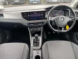 2019 Volkswagen Polo thumbnail 25