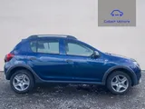 2017 Dacia Sandero thumbnail 2