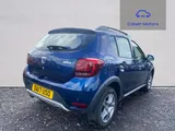 2017 Dacia Sandero thumbnail 3