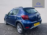 2017 Dacia Sandero thumbnail 5