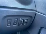 2017 Renault Captur thumbnail 23