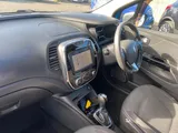 2015 Renault Captur thumbnail 23