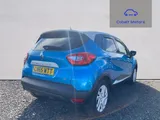 2015 Renault Captur thumbnail 3