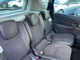 2016 Renault Scenic thumbnail 12