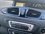 2016 Renault Scenic thumbnail 22