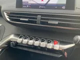 2020 Peugeot 3008 thumbnail 19