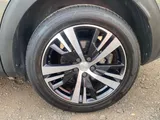 2020 Peugeot 3008 thumbnail 9