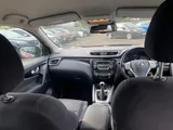 2016 Nissan Qashqai thumbnail 12