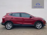 2016 Nissan Qashqai thumbnail 2
