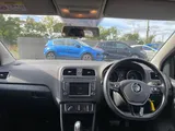 2015 Volkswagen Polo thumbnail 11