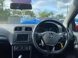 2015 Volkswagen Polo thumbnail 14