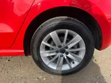 2015 Volkswagen Polo thumbnail 9