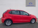 2015 Volkswagen Polo thumbnail 2