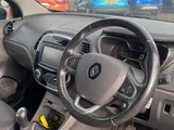 2017 Renault Captur thumbnail 11