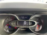 2017 Renault Captur thumbnail 16
