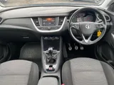2019 Vauxhall Grandland X thumbnail 3