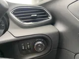 2019 Vauxhall Grandland X thumbnail 15