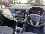 2015 KIA Rio thumbnail 19