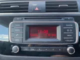 2015 KIA Rio thumbnail 21