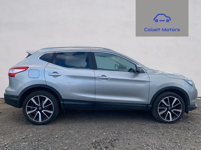 2015 Nissan Qashqai — photo 2