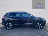2016 Nissan Qashqai thumbnail 2